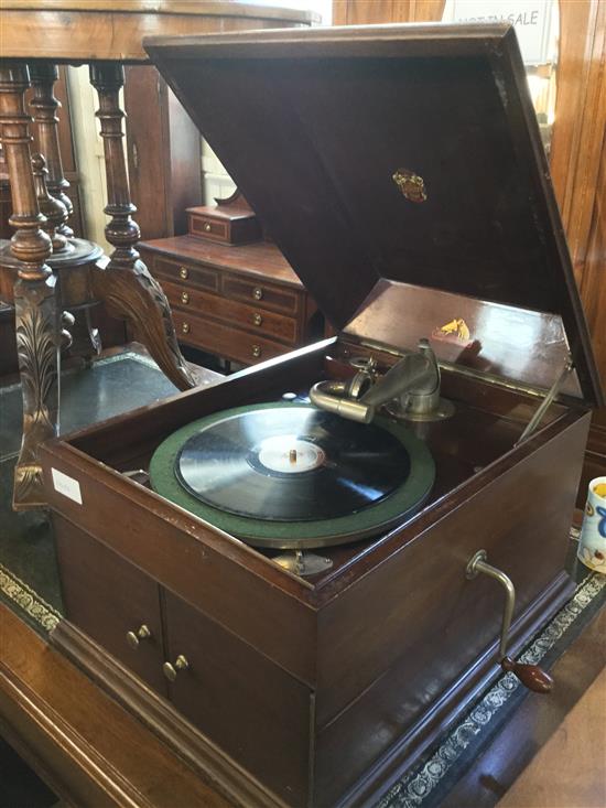 J Ridgeway & Co gramophone